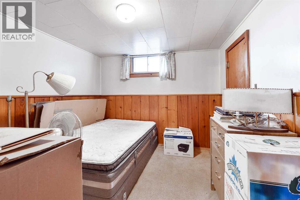 Single Family House Bungalow for Sale in  Mountview Crescent NE Winston Heights/Mountview Calgary 