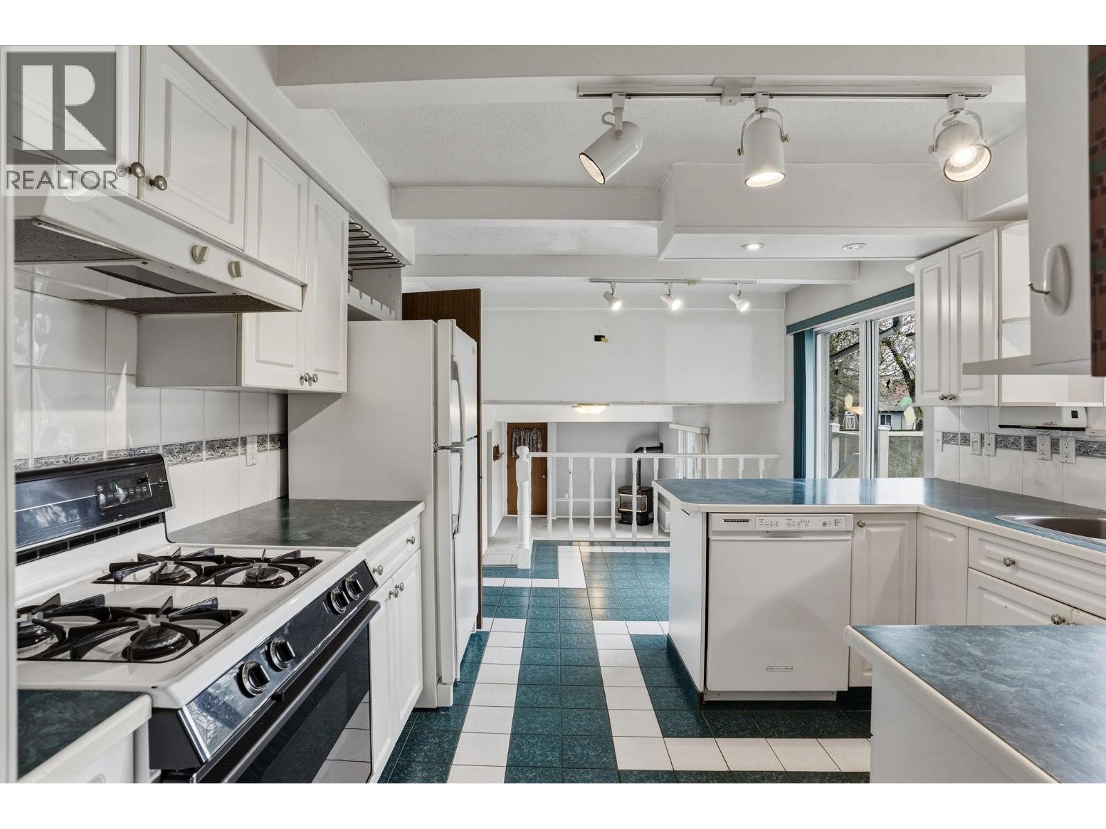 4952 FENTON Drive, Ladner