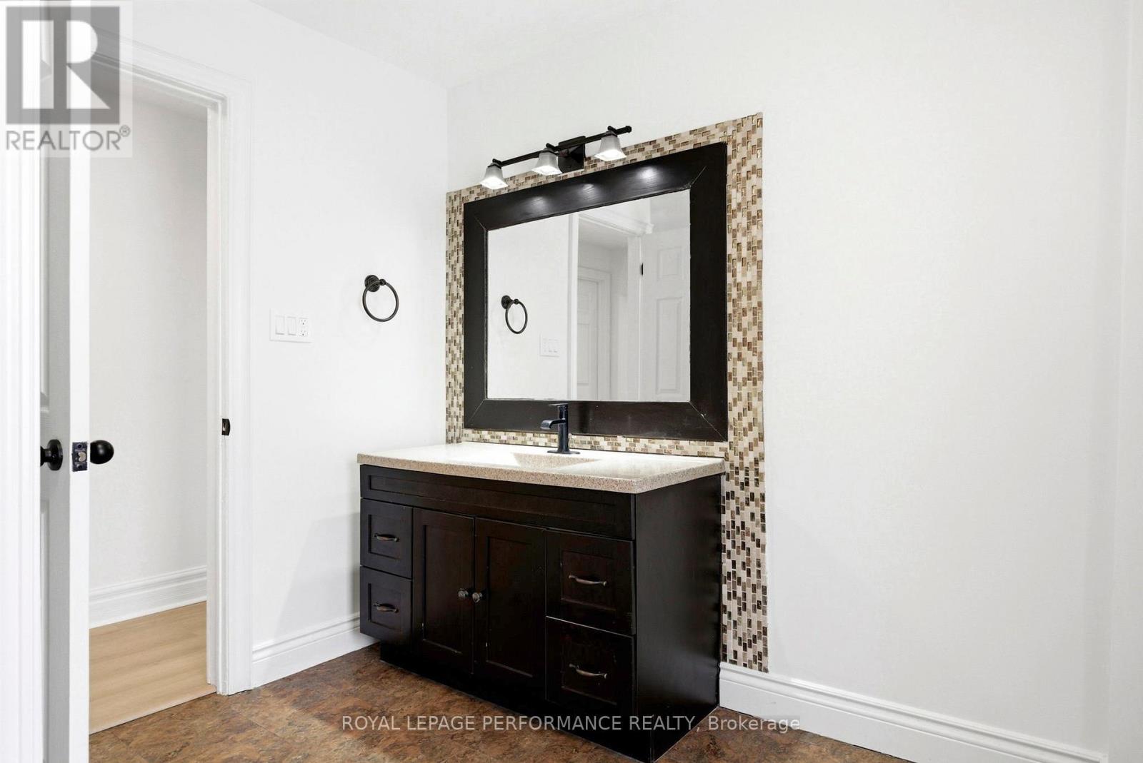 441 ADOLPHUS STREET - 12