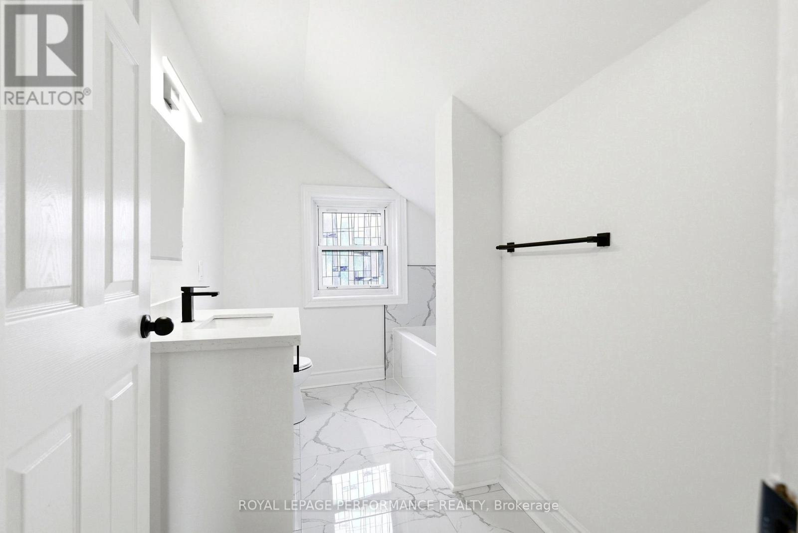 441 ADOLPHUS STREET — photo 28