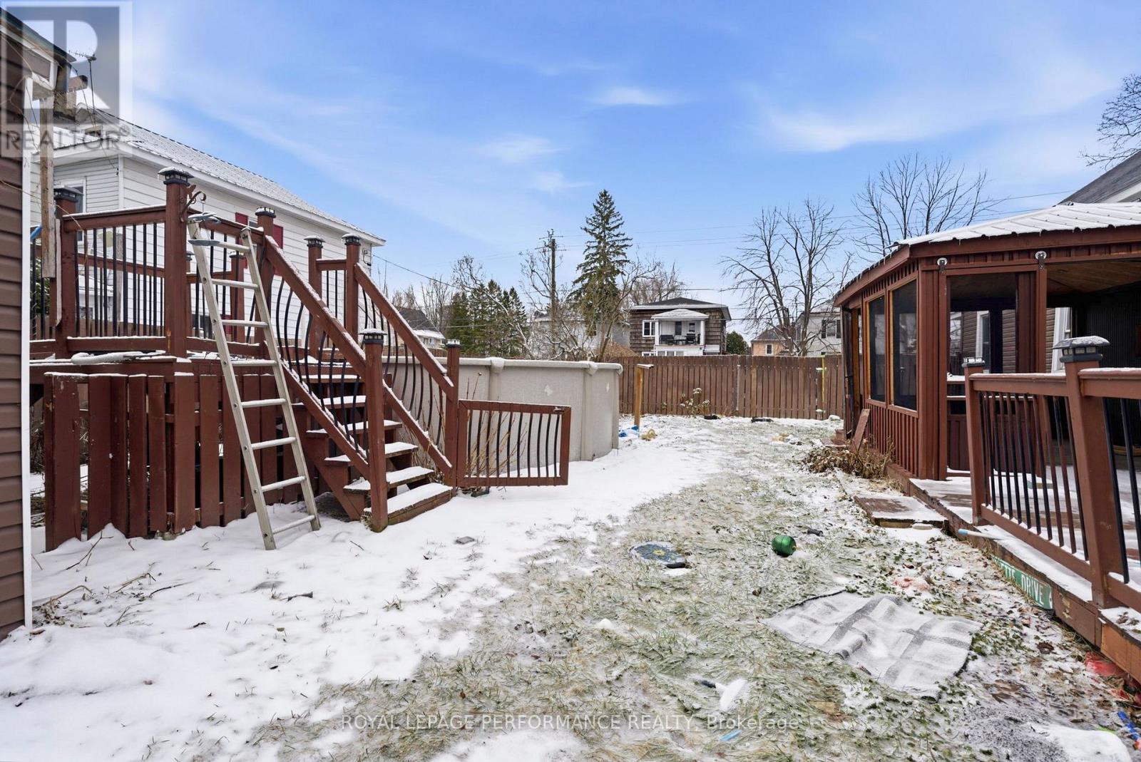 441 ADOLPHUS STREET — photo 44