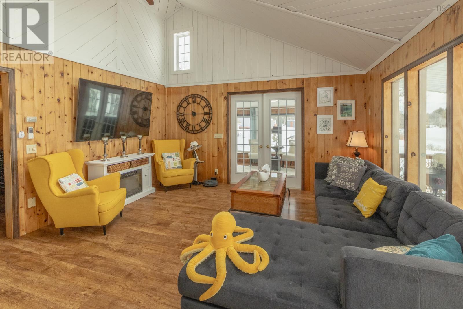 267 Victor Lake Estates Road - 16