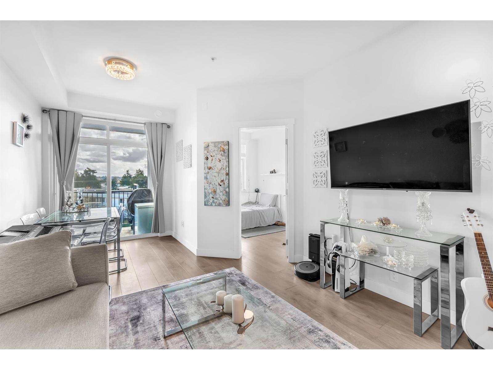 410 20696 EASTLEIGH Crescent - photo 2