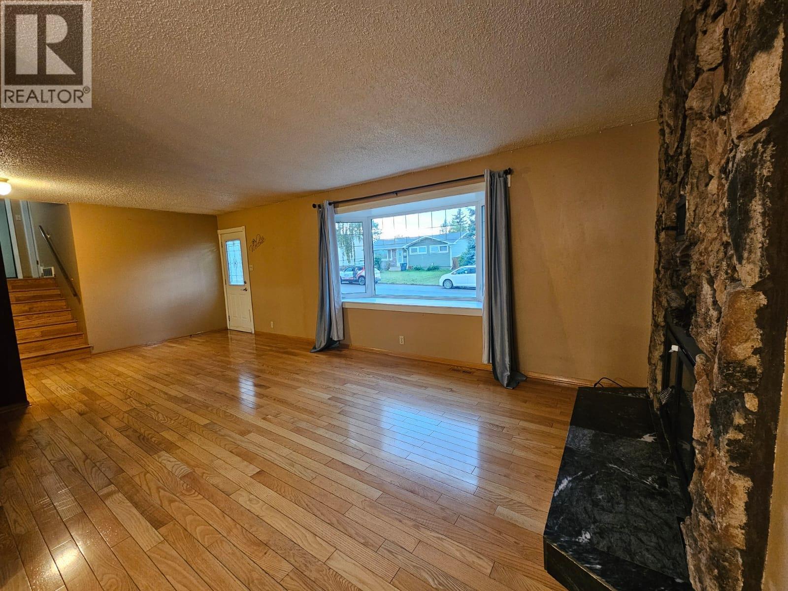 11100 16 STREET - 10