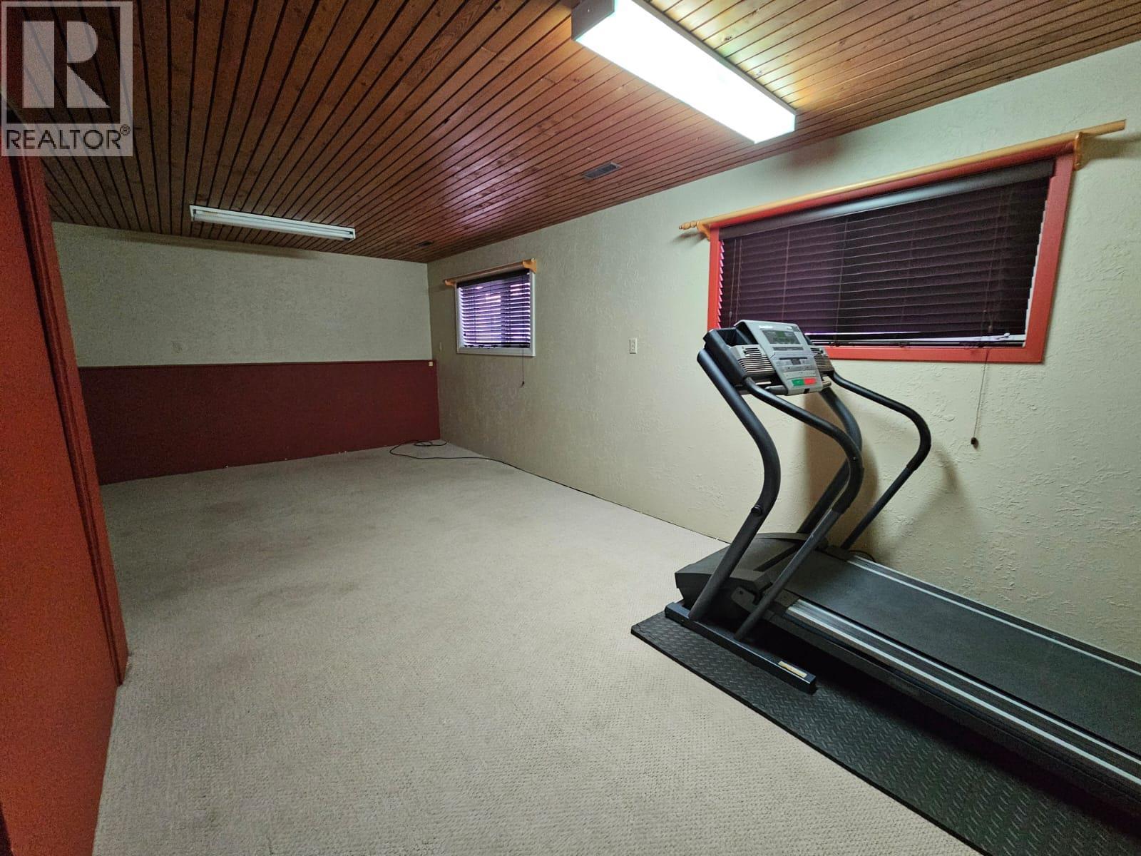 11100 16 STREET - 37