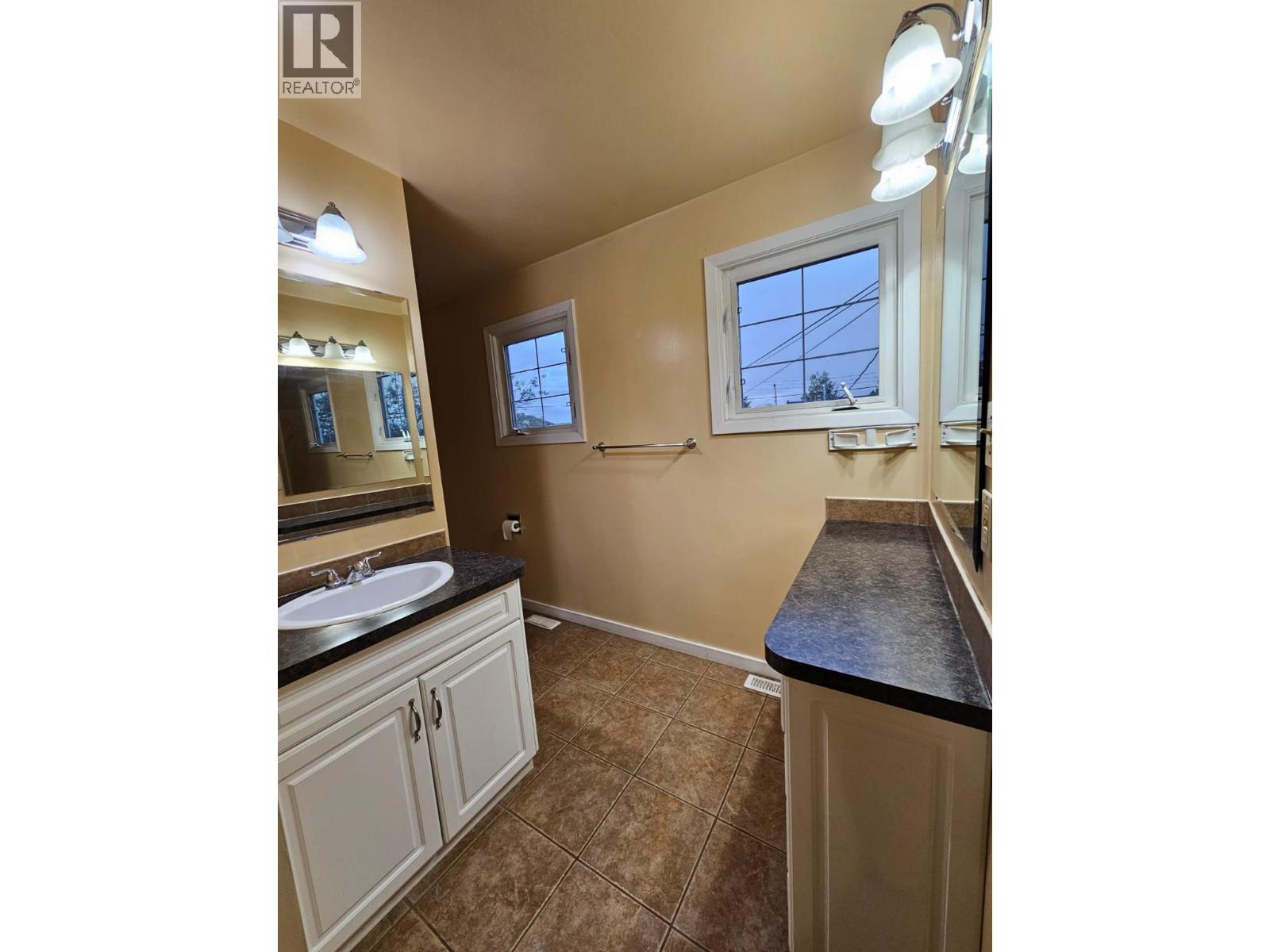 11100 16 STREET - 22