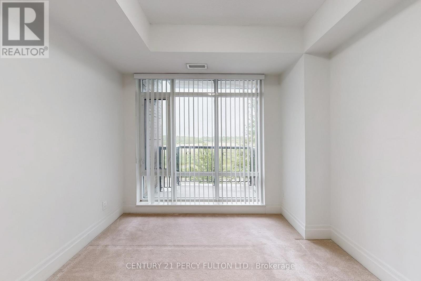 #207 131 UPPER DUKE CRESCENT - 22
