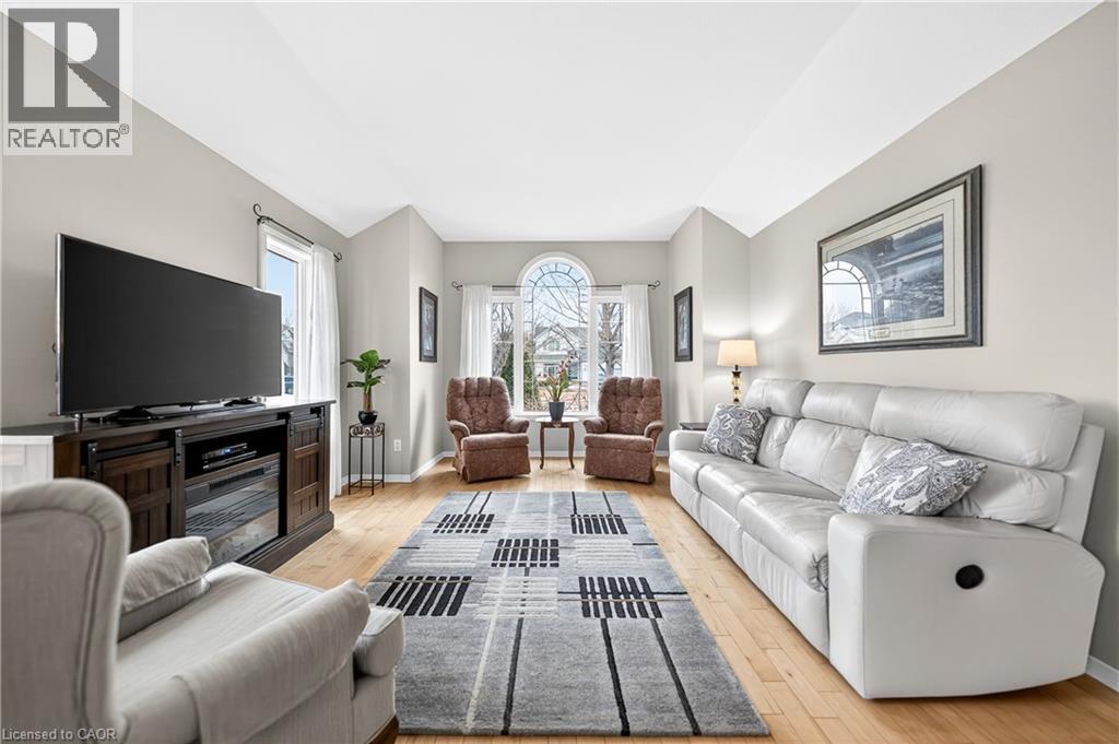 599 HARVEY STREET - 6