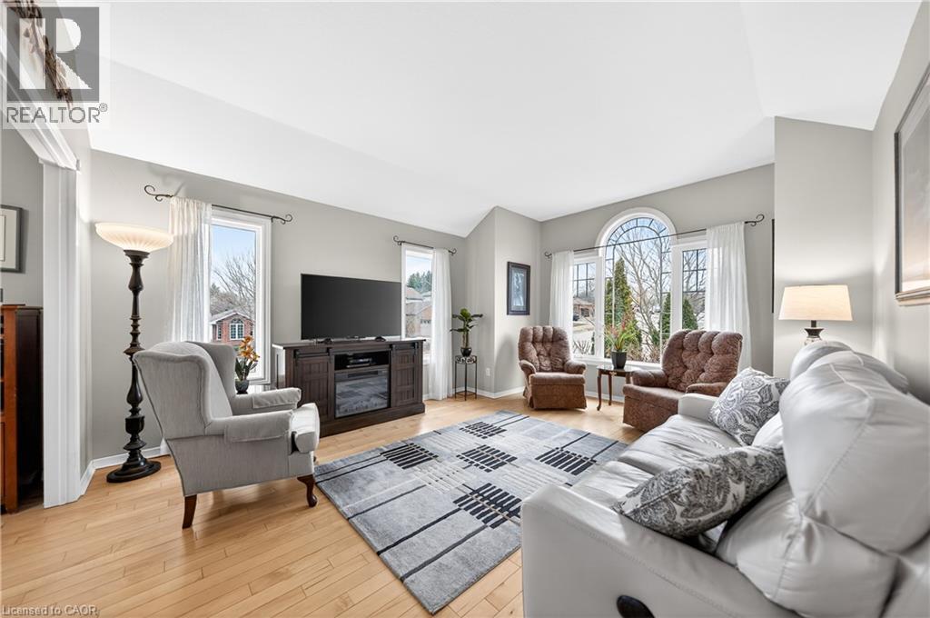 599 HARVEY STREET - 5