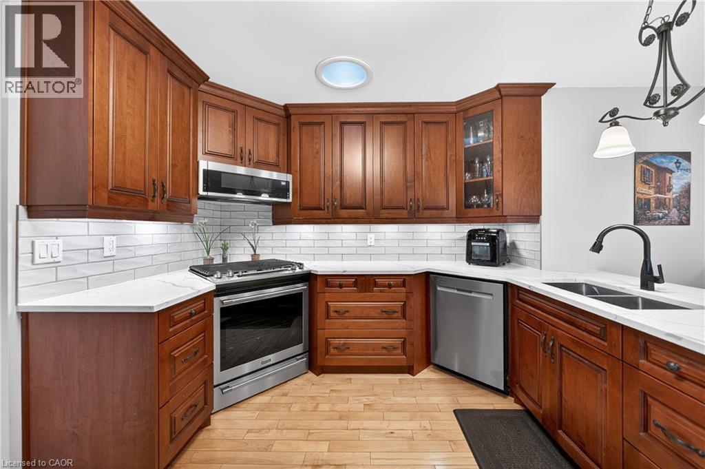 599 HARVEY STREET - 13