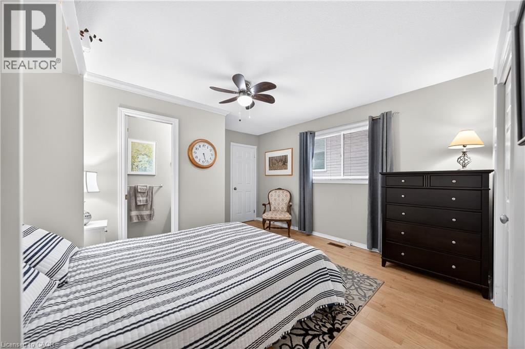 599 HARVEY STREET - 21