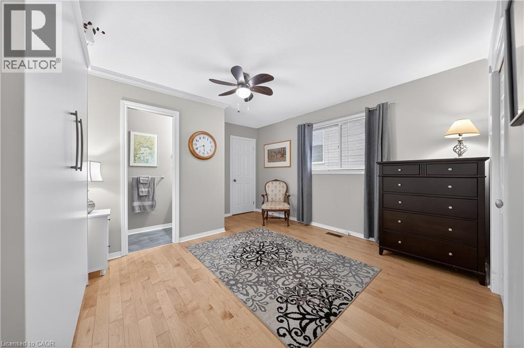 599 HARVEY STREET - 22