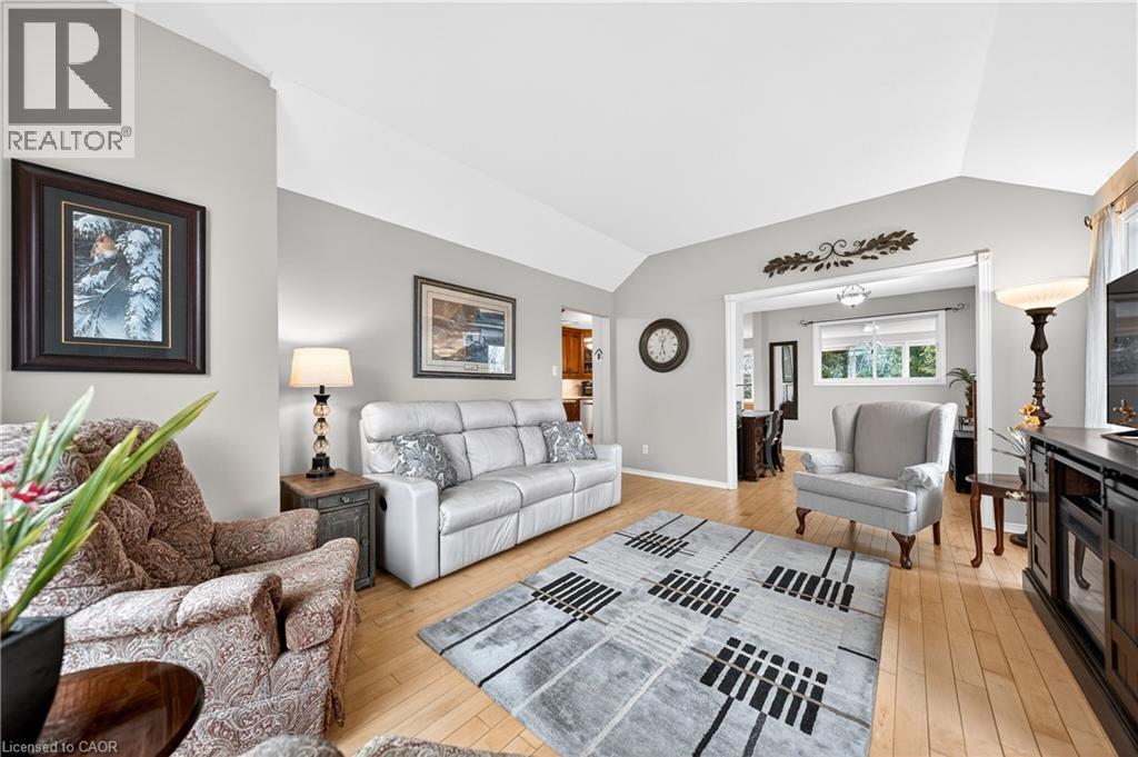 599 HARVEY STREET - 7