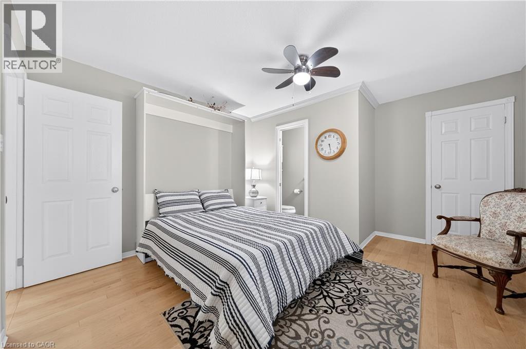 599 HARVEY STREET - 23
