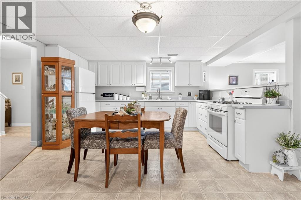 599 HARVEY STREET - 29