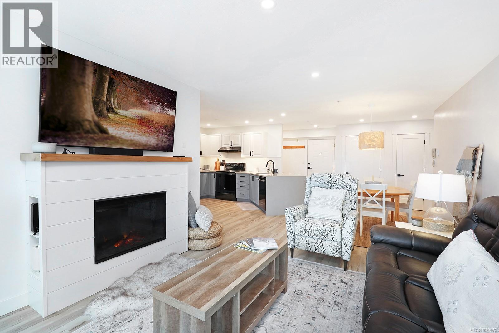#212 1320 Henry Rd - 3