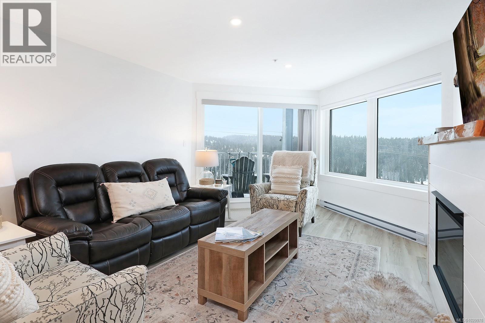 #212 1320 Henry Rd - 5
