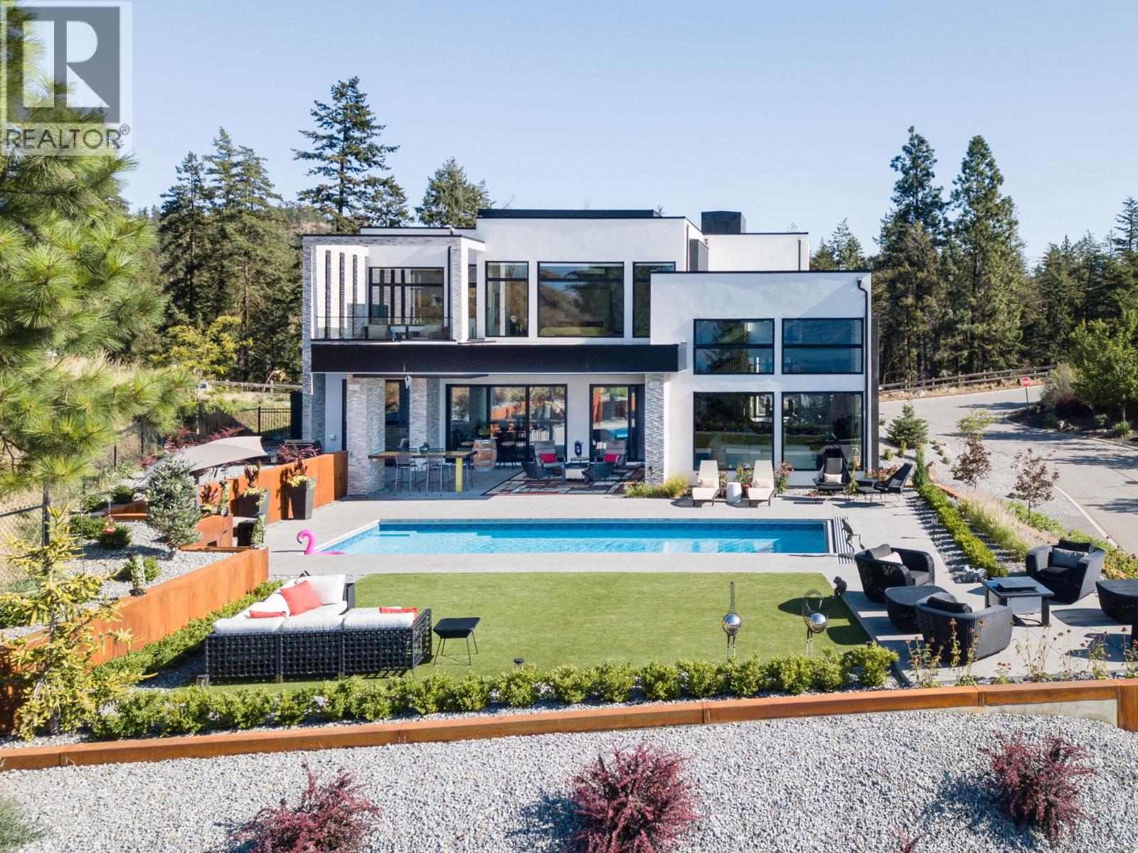 722 Highpointe Place, Kelowna