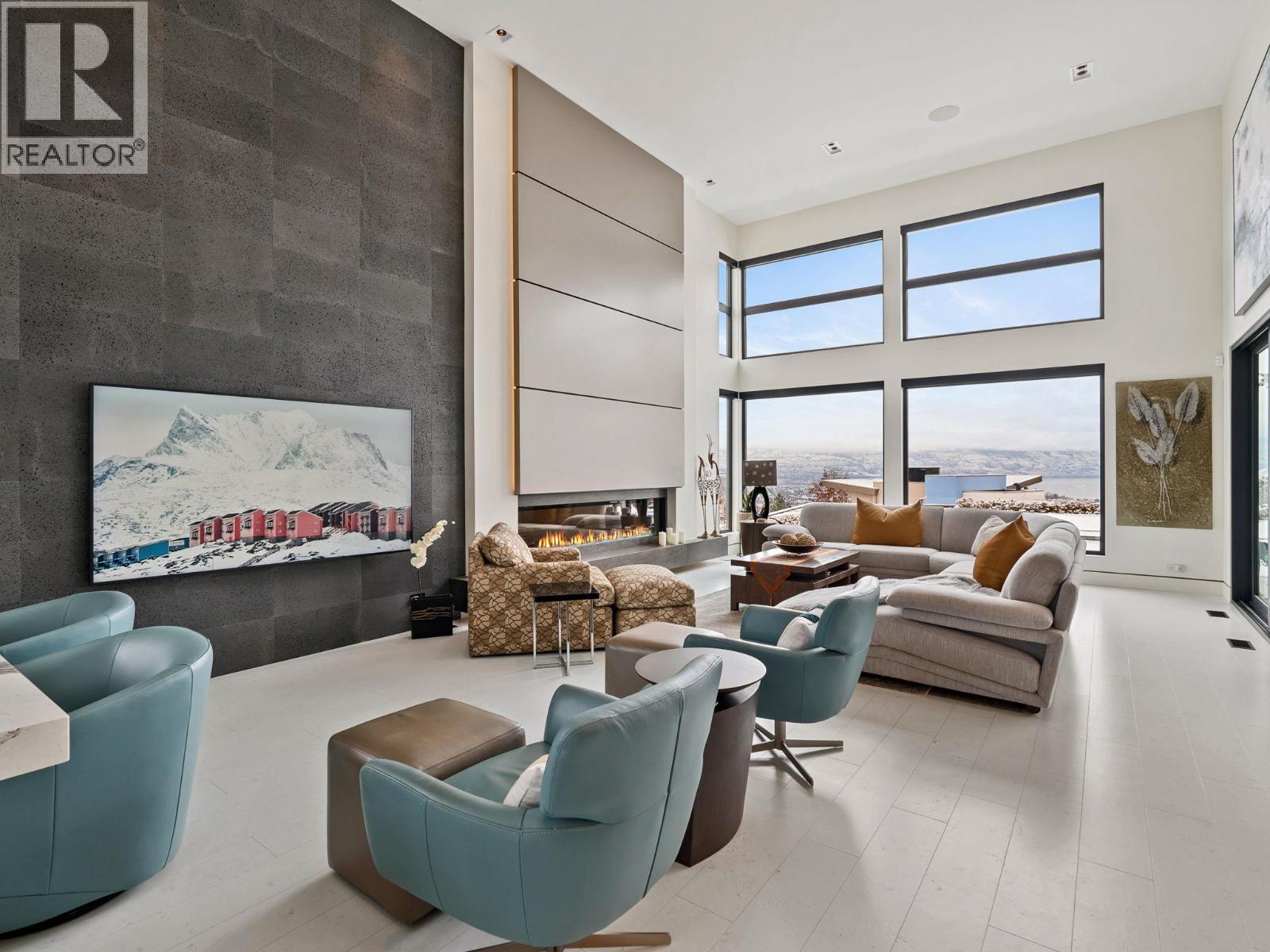  722 Highpointe Place, Kelowna