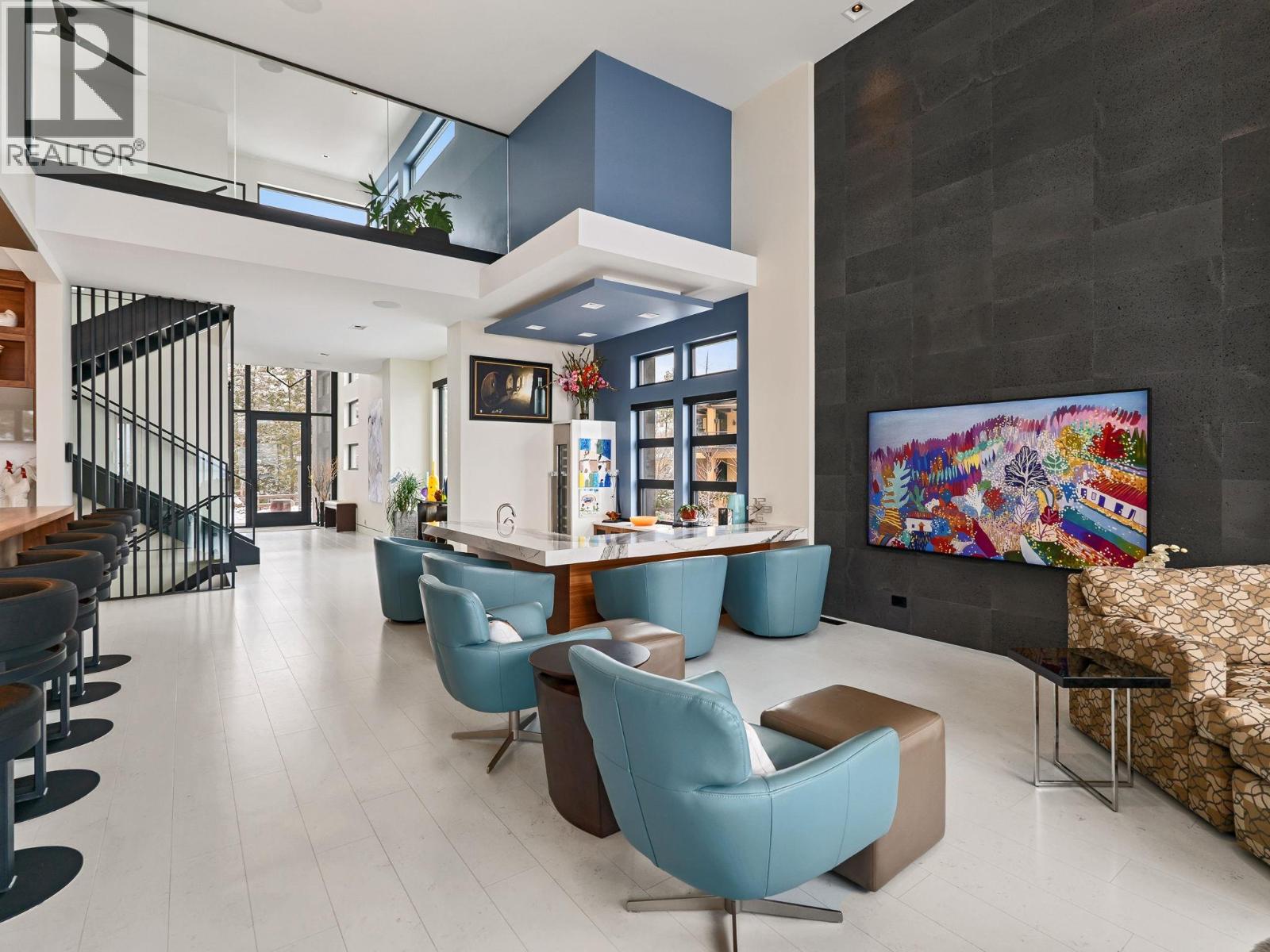  722 Highpointe Place, Kelowna