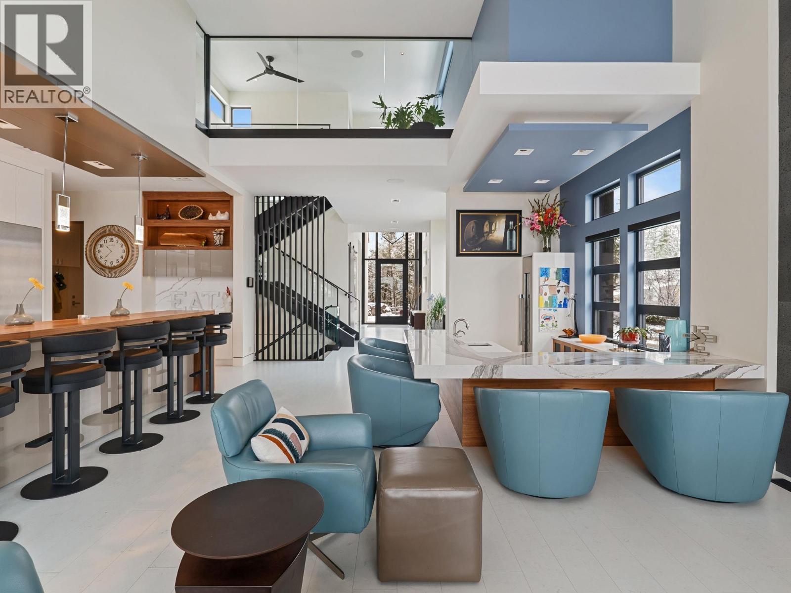  722 Highpointe Place, Kelowna