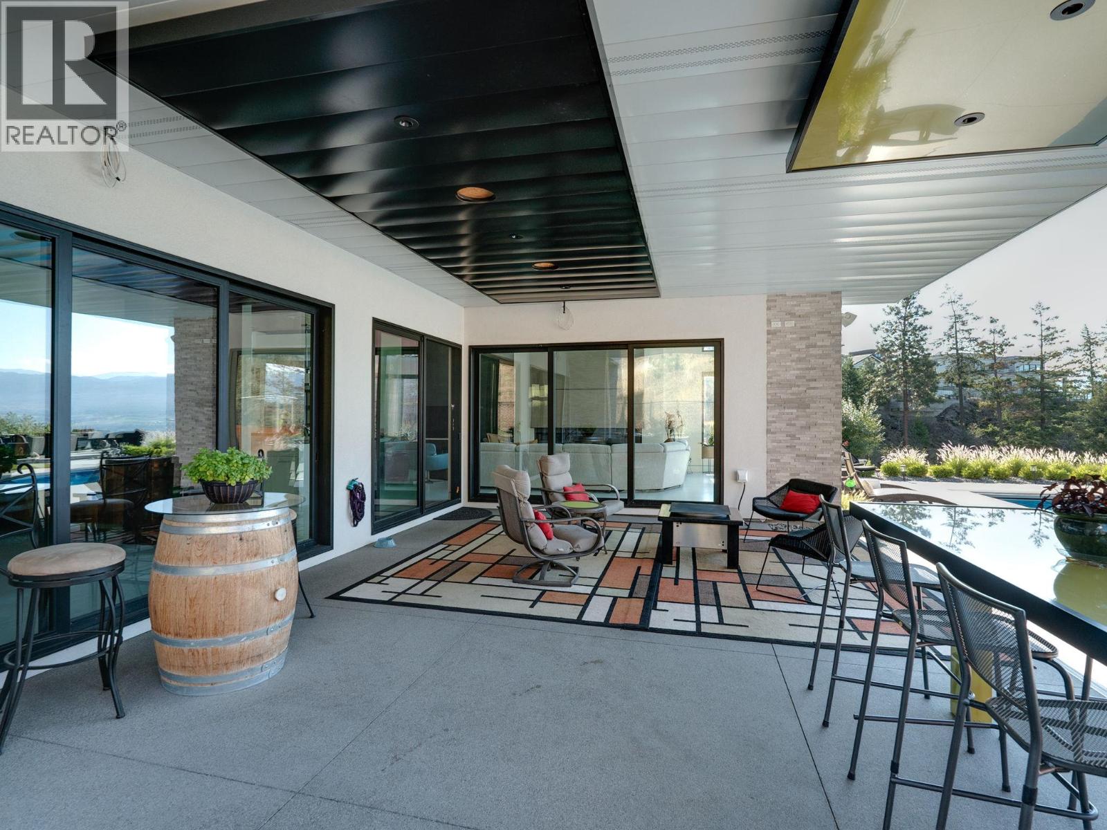  722 Highpointe Place, Kelowna