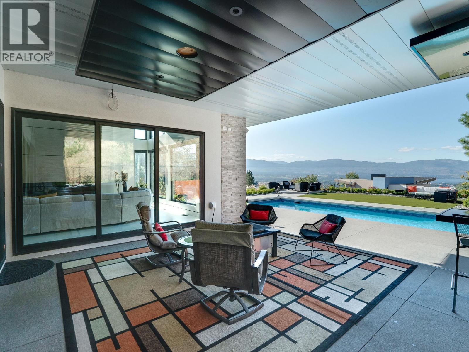  722 Highpointe Place, Kelowna