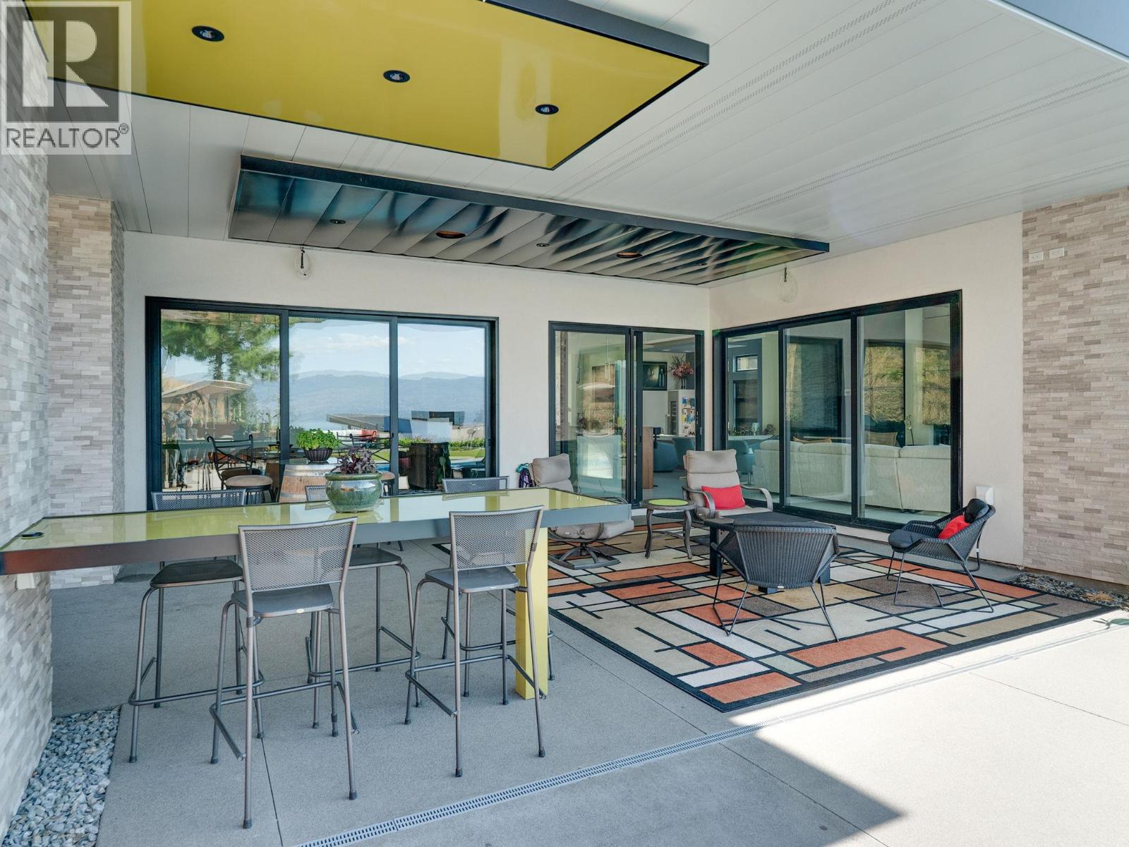  722 Highpointe Place, Kelowna