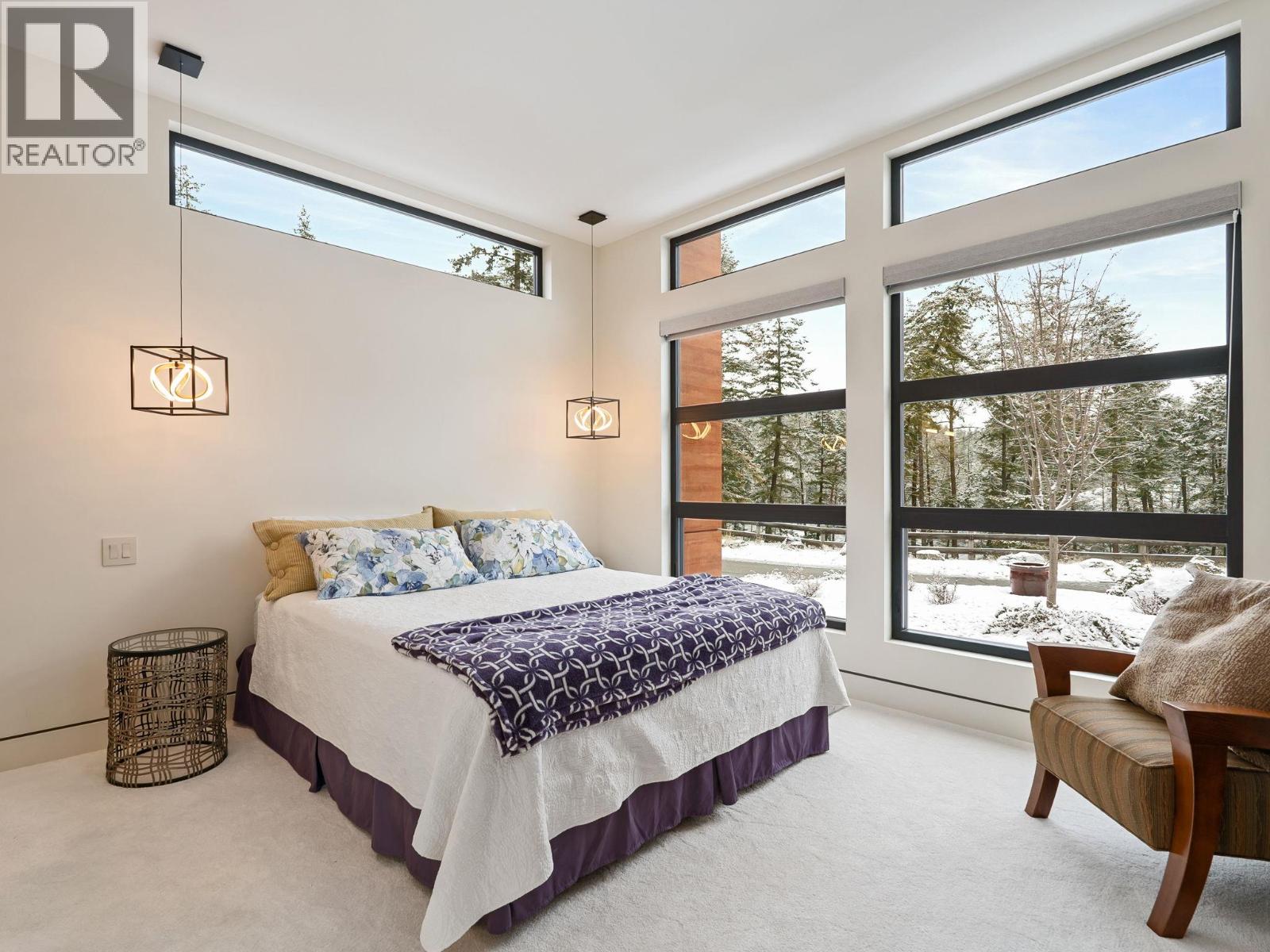  722 Highpointe Place, Kelowna