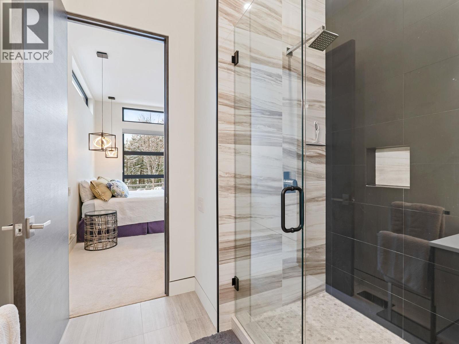  722 Highpointe Place, Kelowna