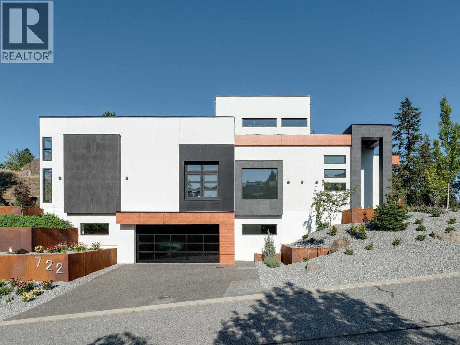  722 Highpointe Place, Kelowna