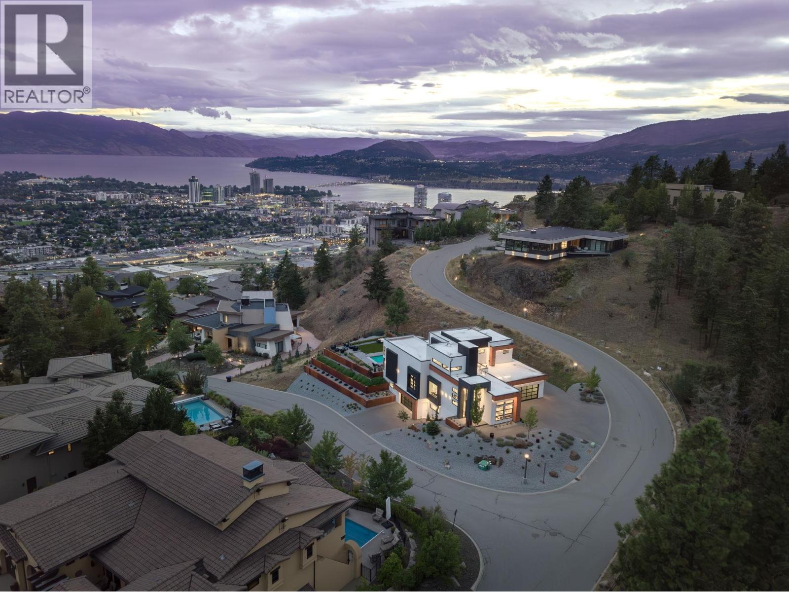  722 Highpointe Place, Kelowna
