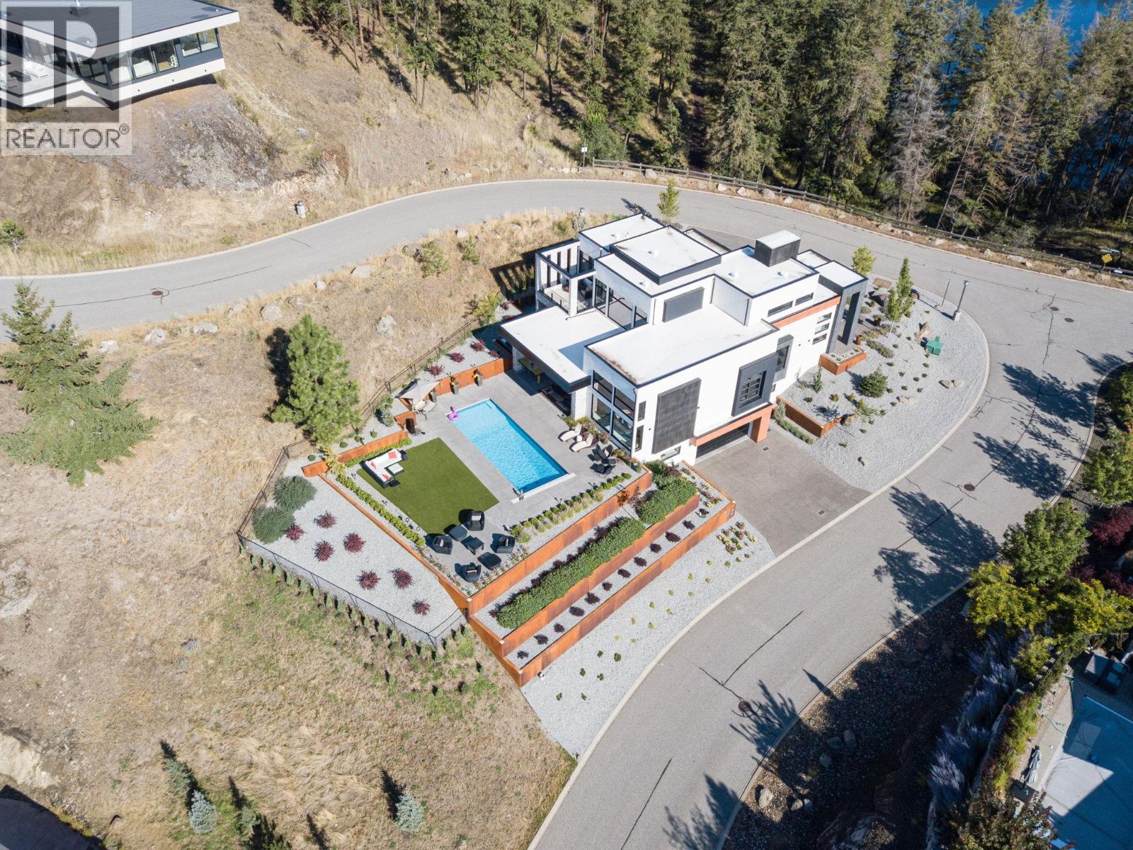 722 Highpointe Place, Kelowna