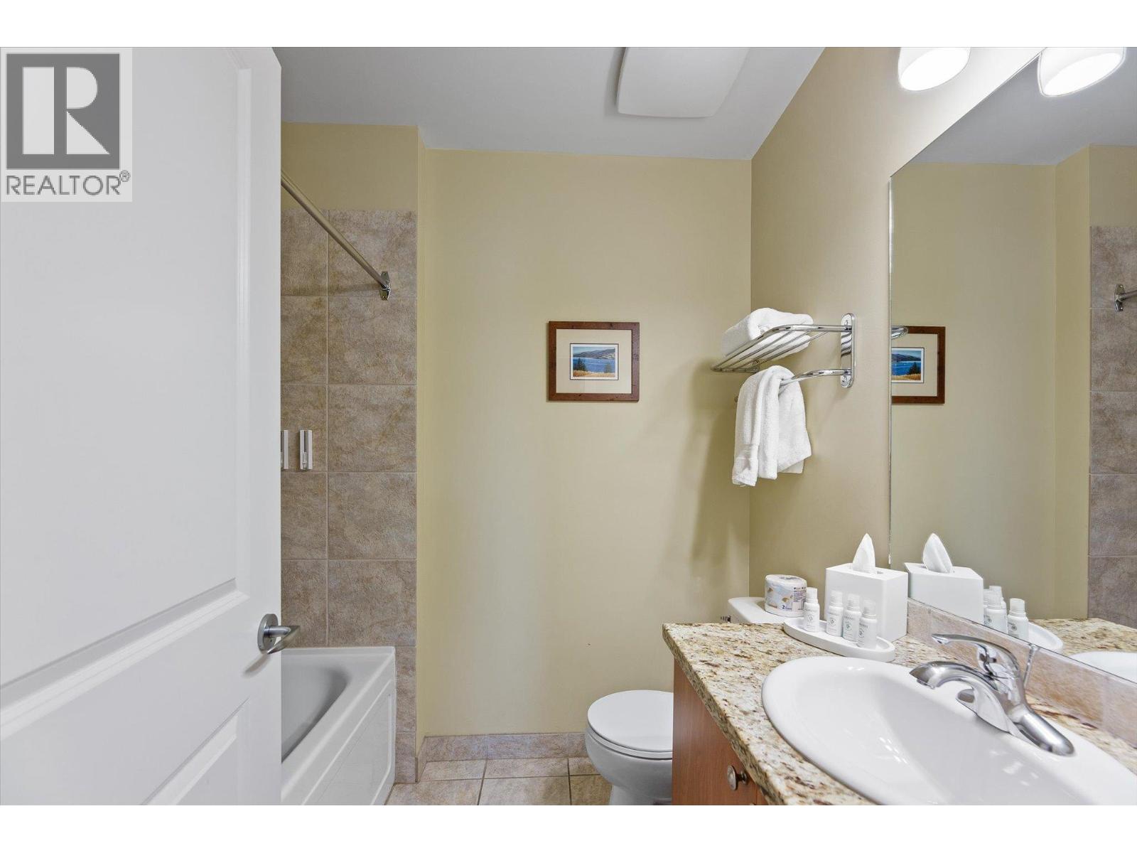 4205 Gellatly Road Unit# 404, West Kelowna