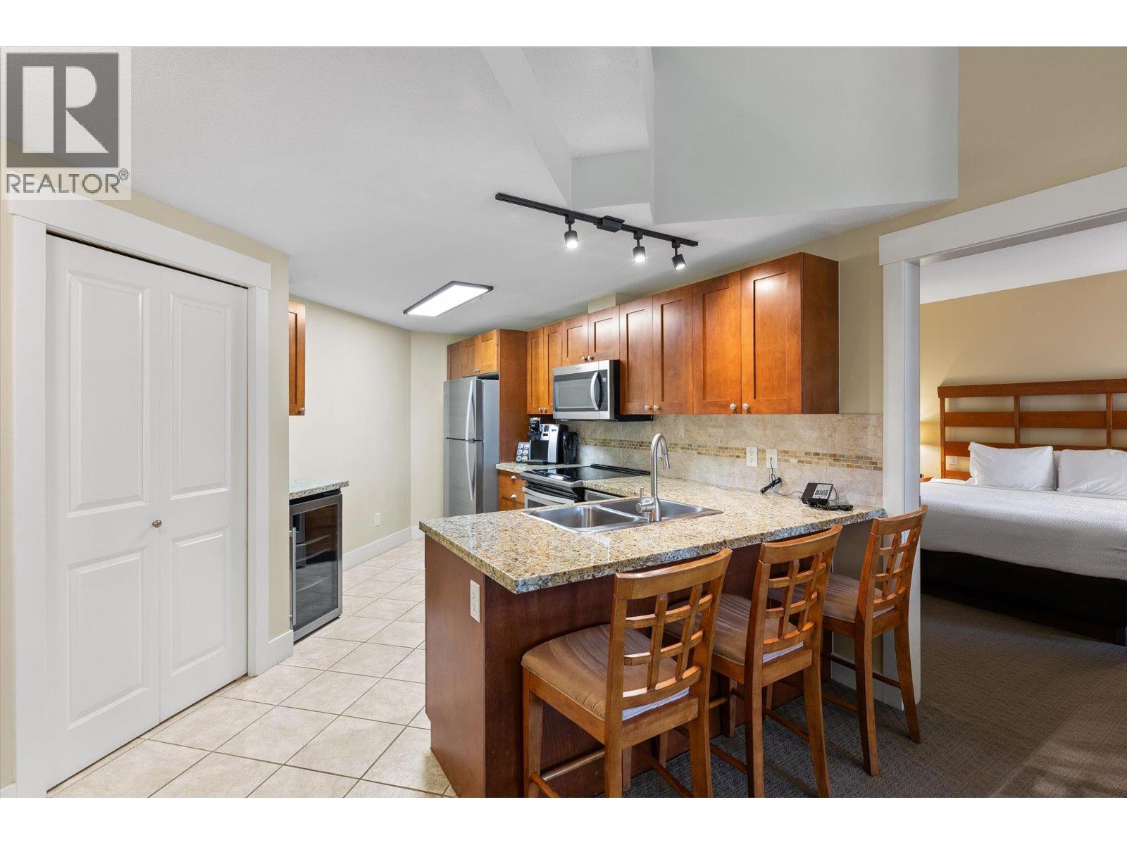 4205 Gellatly Road Unit# 404, West Kelowna