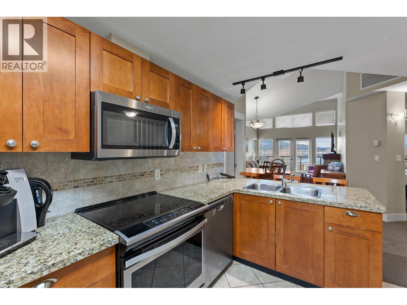 4205 Gellatly Road Unit# 404, West Kelowna