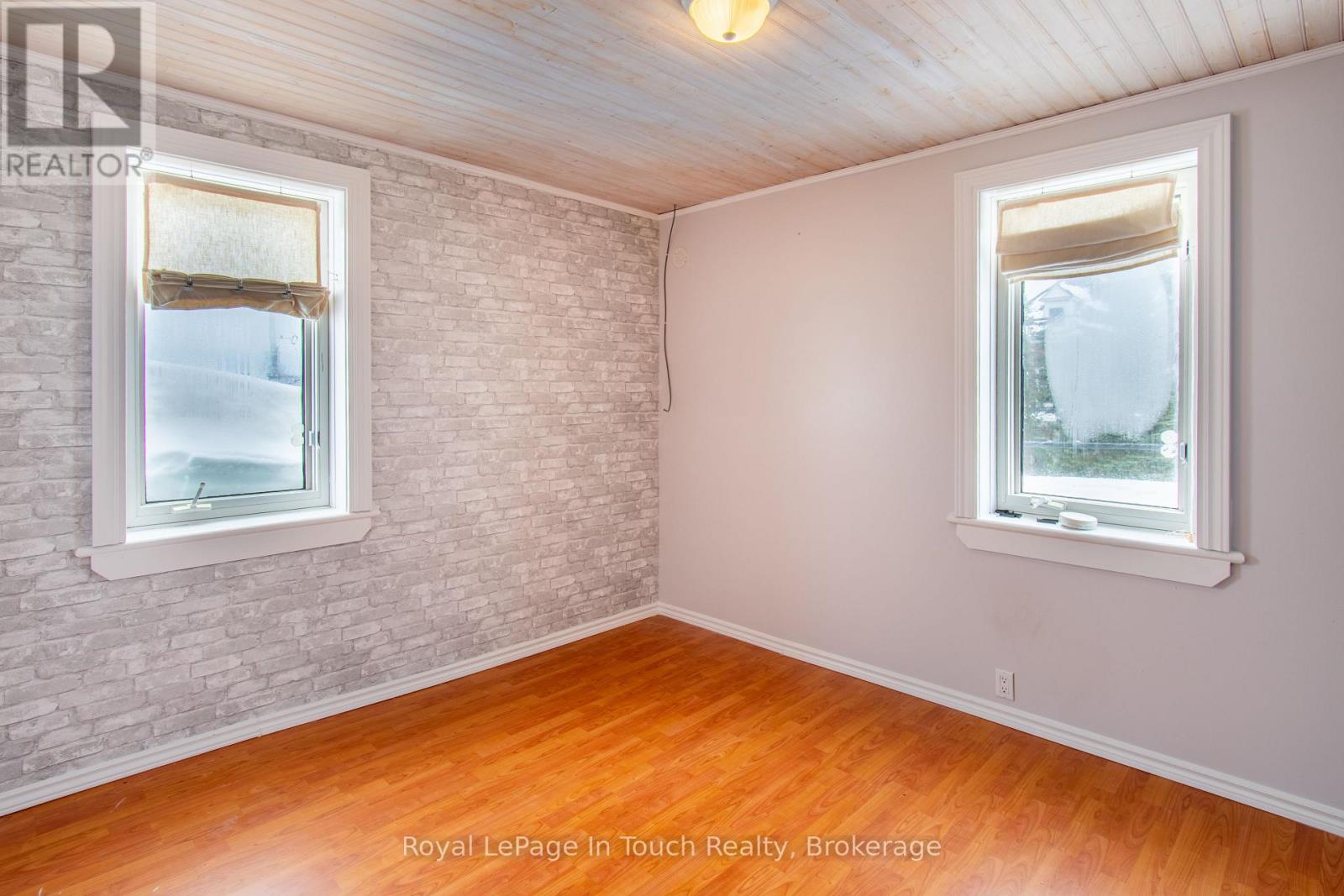 326 LAFONTAINE ROAD W - 25