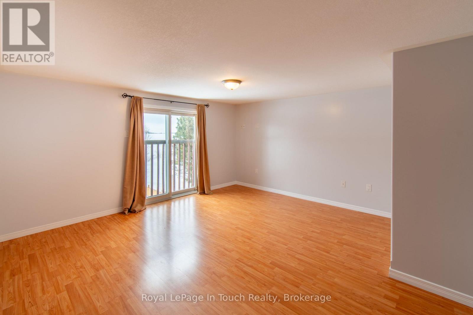 326 LAFONTAINE ROAD W - 32