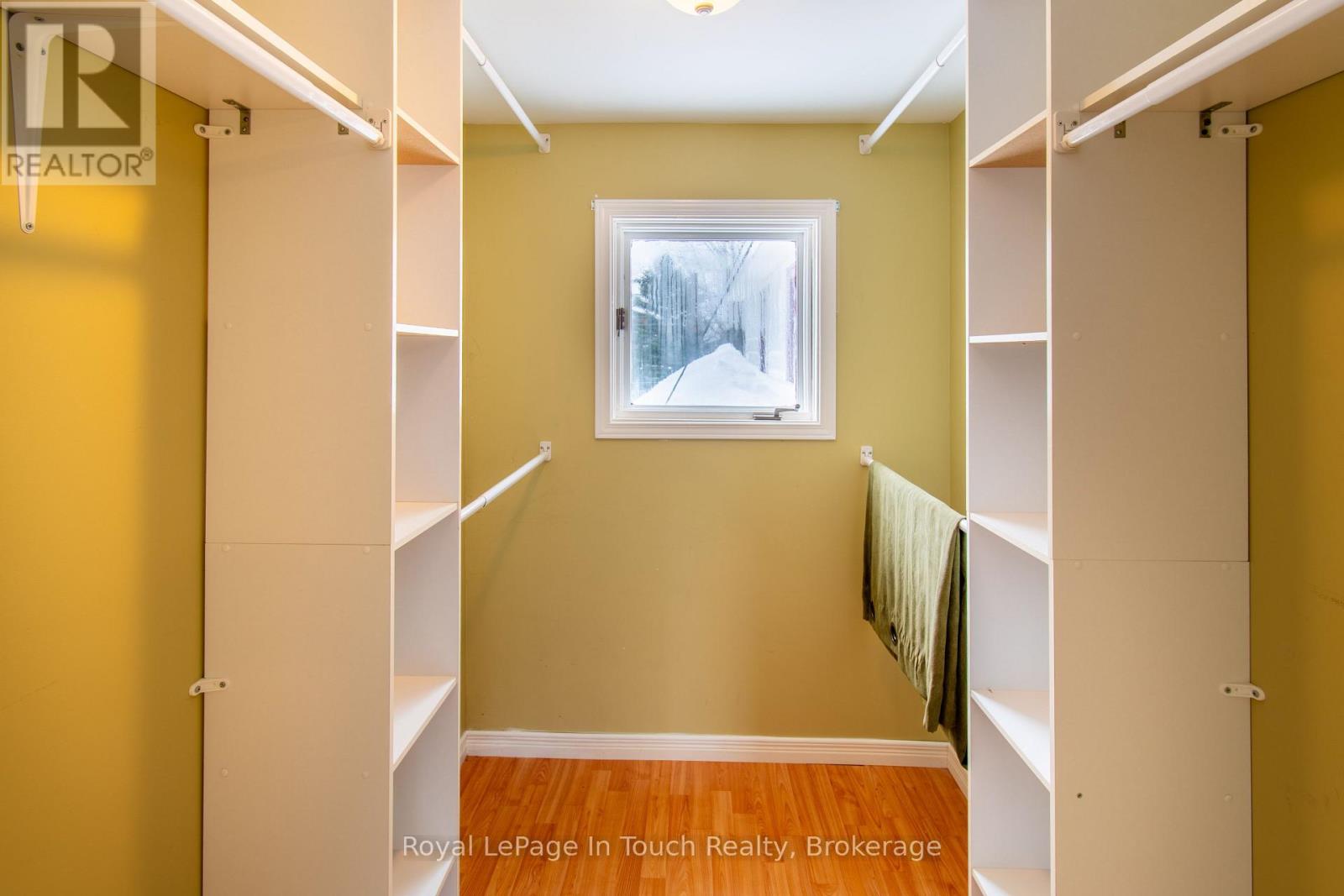 326 LAFONTAINE ROAD W - 33