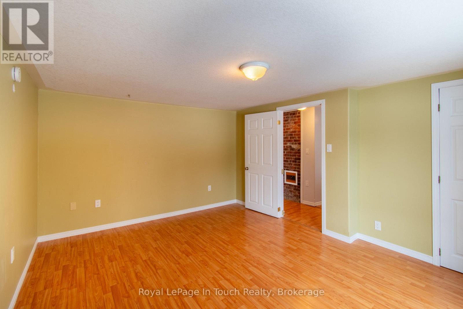 326 LAFONTAINE ROAD W - 34