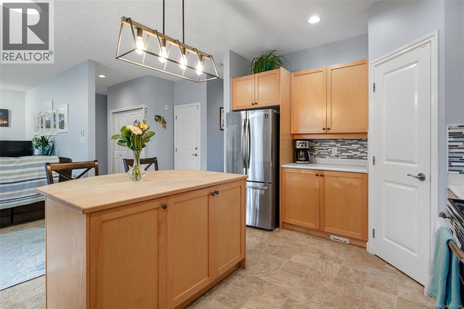 2440 DRIFTWOOD DR - 23