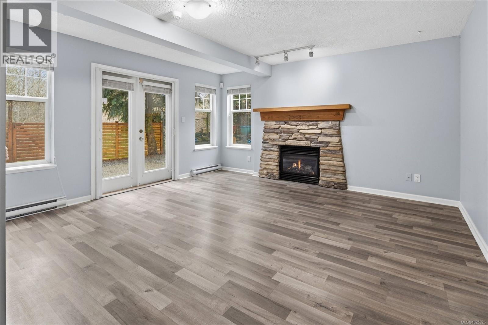 2440 DRIFTWOOD DR - 48