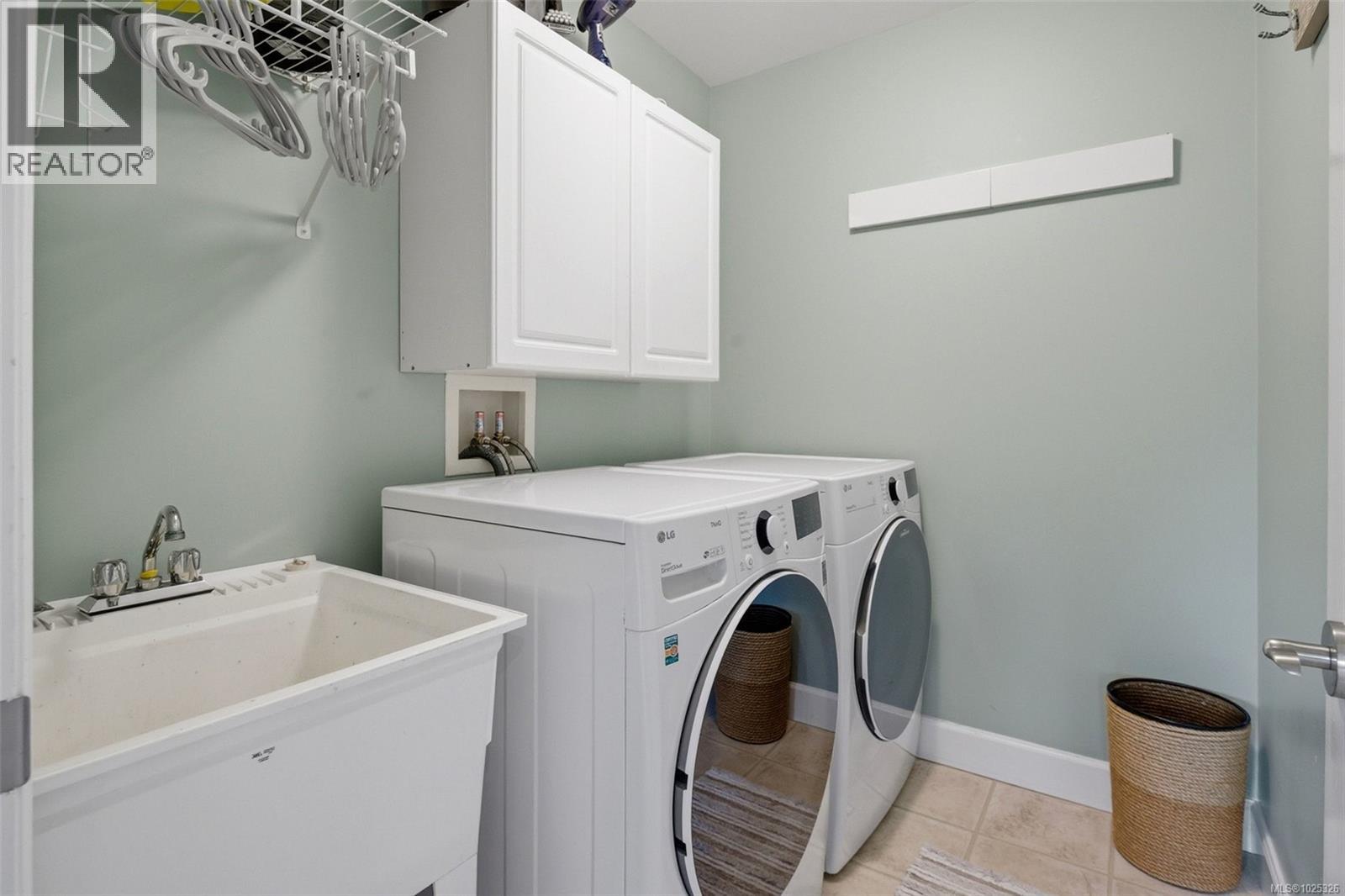 2440 DRIFTWOOD DR - 45