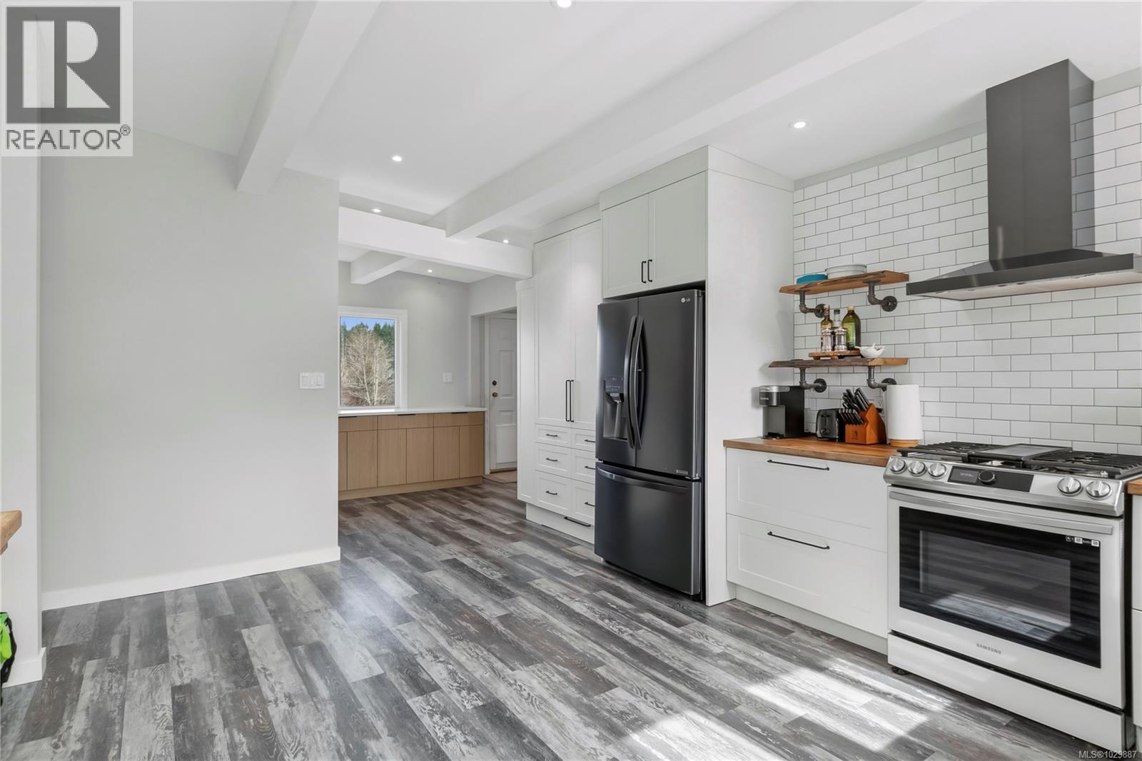 4010 Deerfield Rd - 3