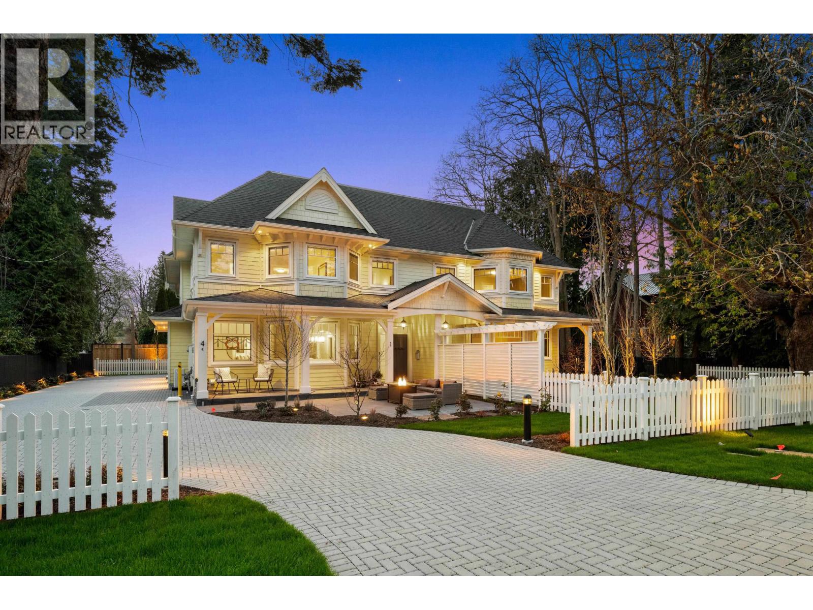 2 4569 ARTHUR DRIVE, Delta