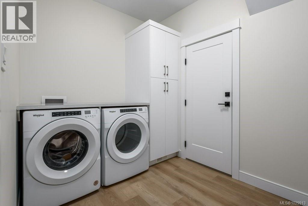 #203 2580 BROOKFIELD DR - 14