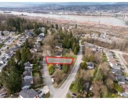 14707 St. Andrews Drive, Surrey, BC V3R0A4 Photo 7