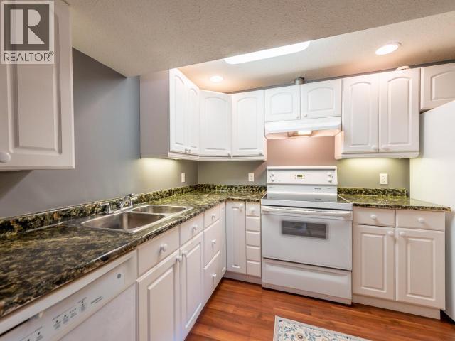 525 GARDEN Terrace - 17