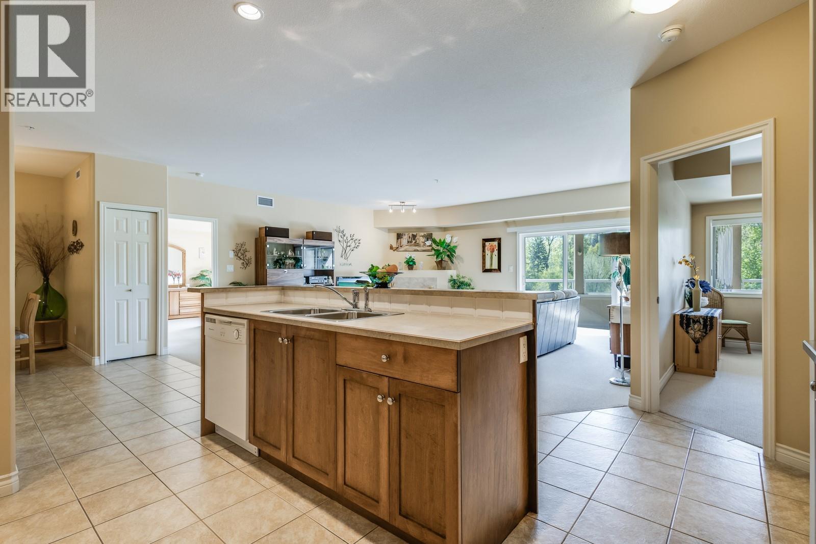 306 1961 Durnin Road, Kelowna