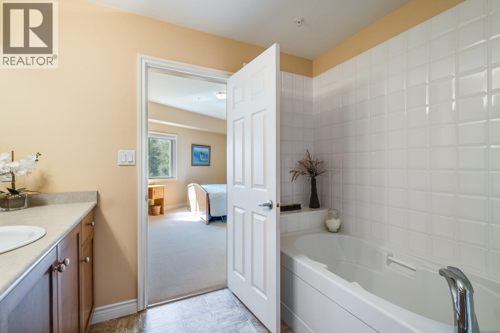 306 1961 Durnin Road, Kelowna